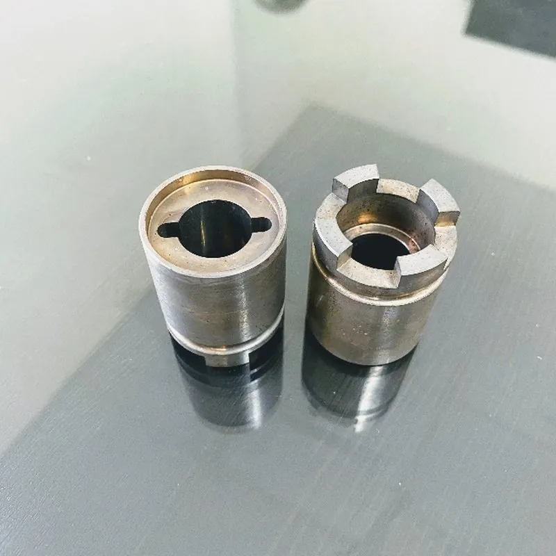 SCM440 紅十字鋼端面凸島件 Ø30×38.1mm，熱處理 HRC55